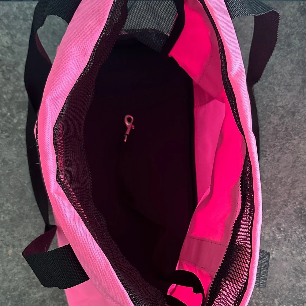 Love Thy Beast Nylon Pet Travel Carrier